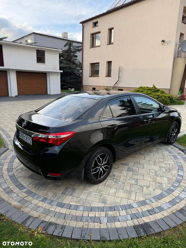 Toyota Corolla - 4