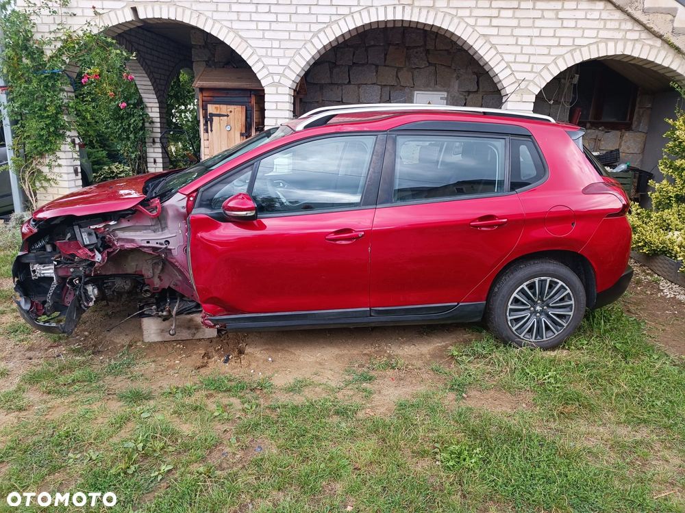 Peugeot 2008 1.2 Pure Tech Active S&S EAT6 - 2