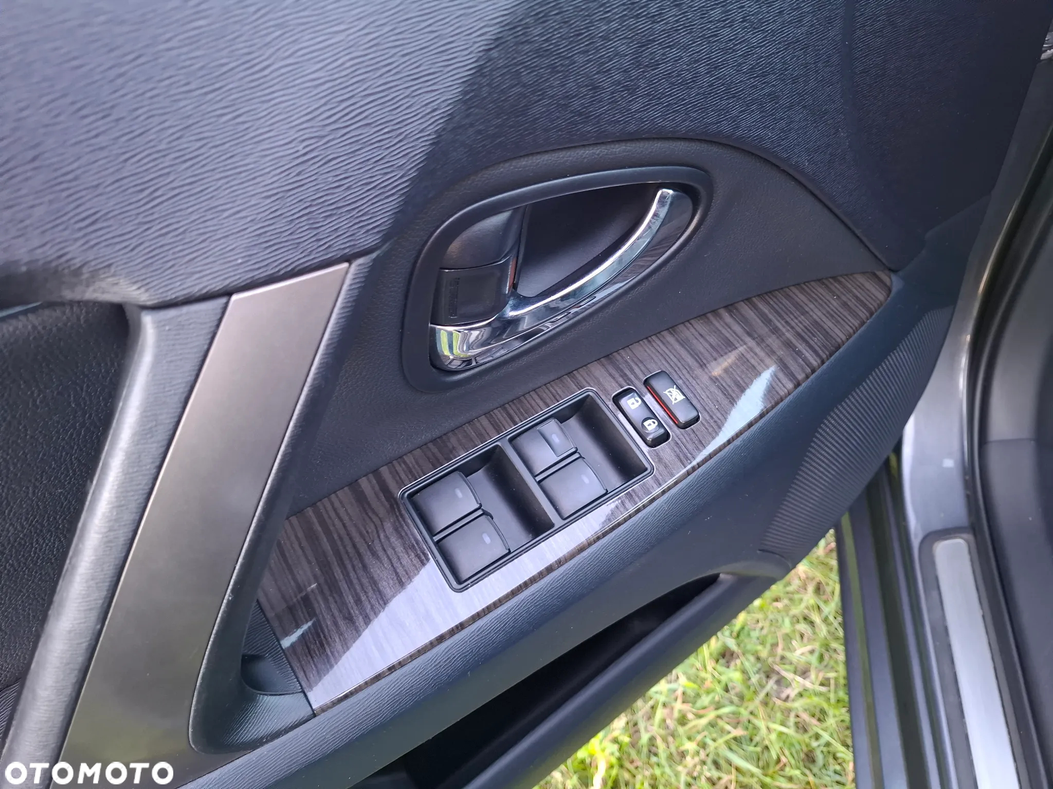 Toyota Avensis 1.8 Prestige MS - 26