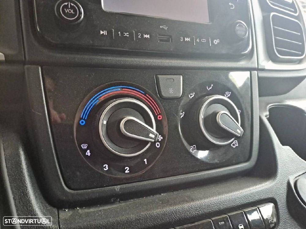 Peugeot Boxer 2.2 BlueHDi 140 L2H2 - - 21