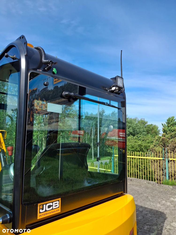 JCB 16C-1 - 18
