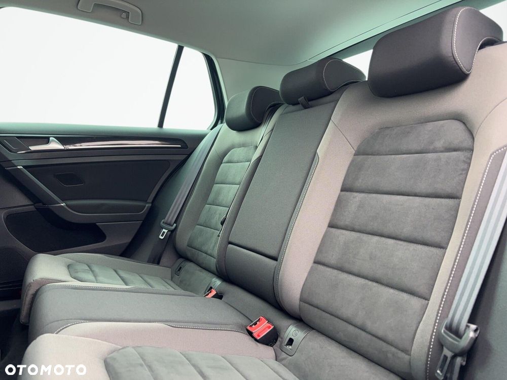 Volkswagen Golf 1.5 TSI BMT Evo Highline DSG - 17