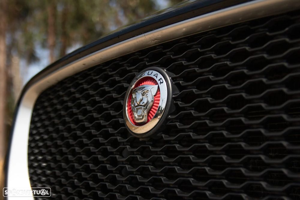 Jaguar F-Pace 20d R-Sport - 5