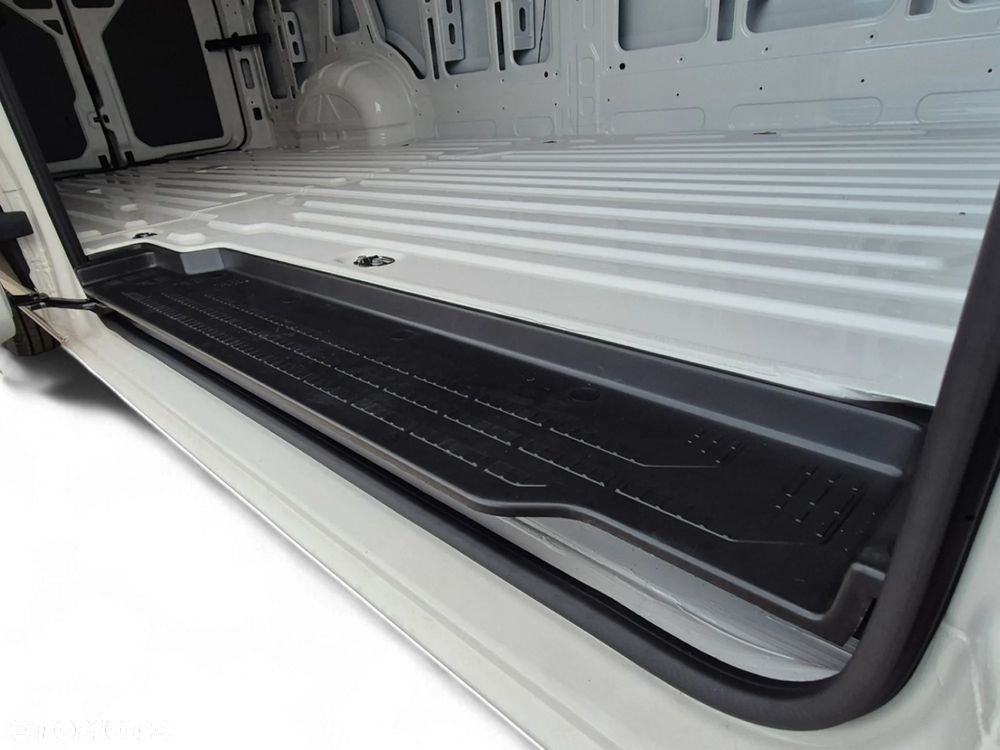 Volkswagen Crafter 35 - 6