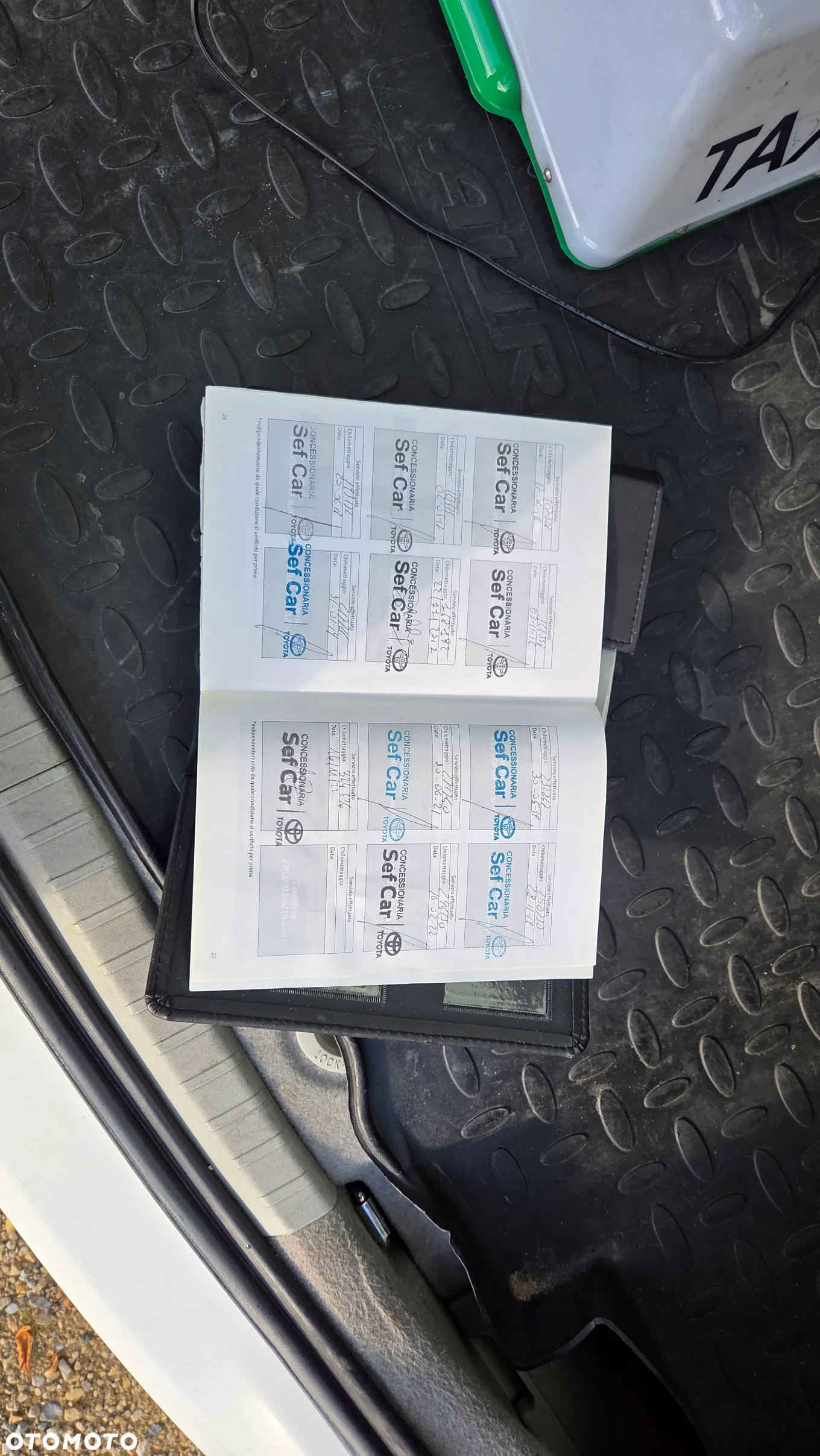 Toyota Prius (Hybrid) Comfort - 19