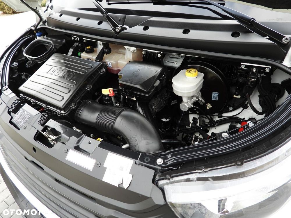 Iveco DAILY 35C16 CHŁODNIA KONTENER -10*C ZASILANIE 230V TEMPOMAT BLIŹNIACZE KOŁA KLIMATYZACJA  160KM - 26