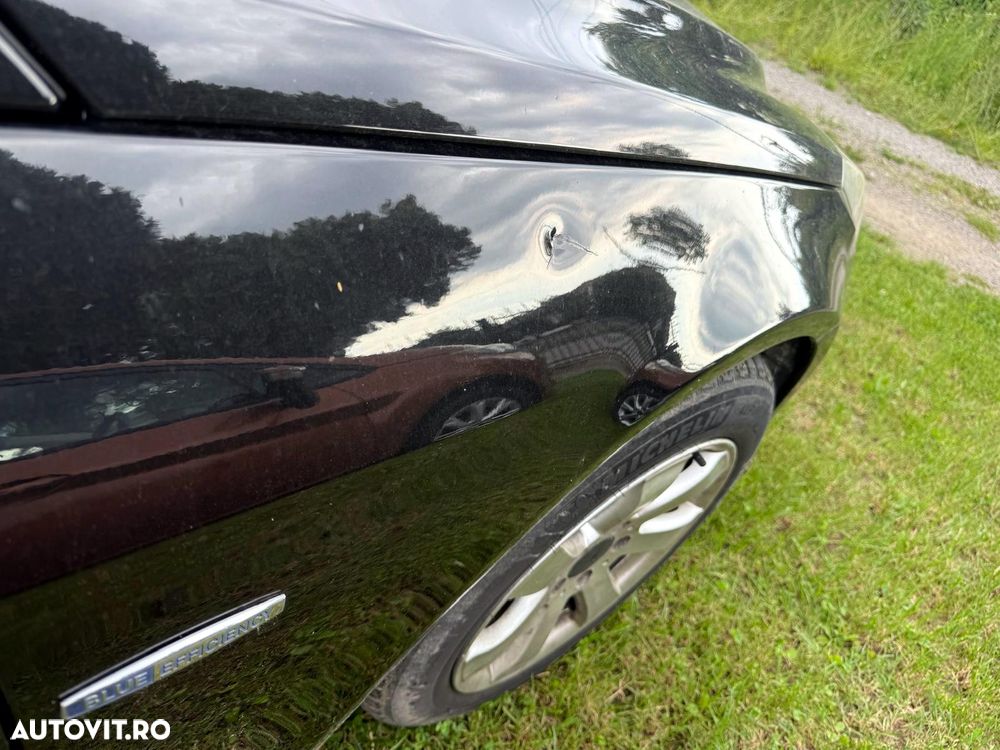 Mercedes-Benz E 220 CDI DPF BlueEFFICIENCY 7G-TRONIC Avantgarde - 15