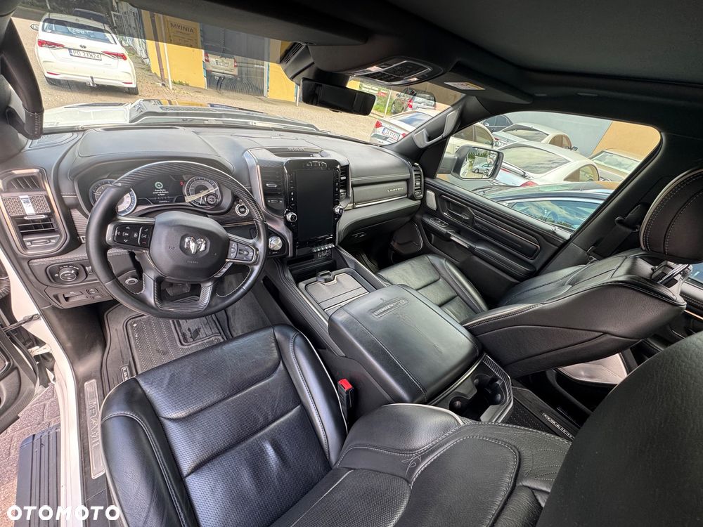 RAM 1500 5.7 Crew Cab Limited - 10