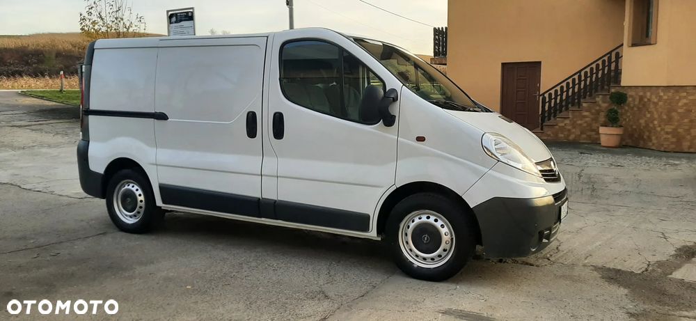 Opel Vivaro - 18