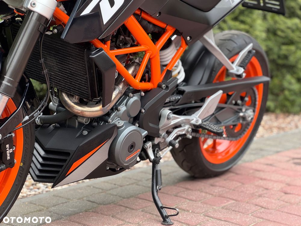 KTM Duke - 17