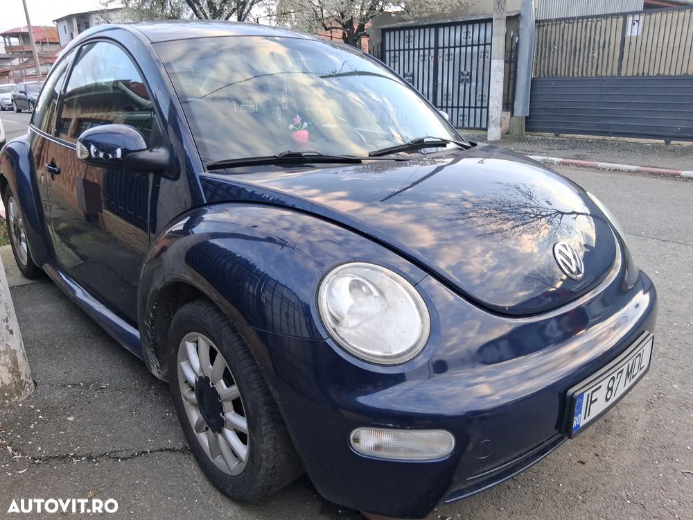 Volkswagen New Beetle - 2
