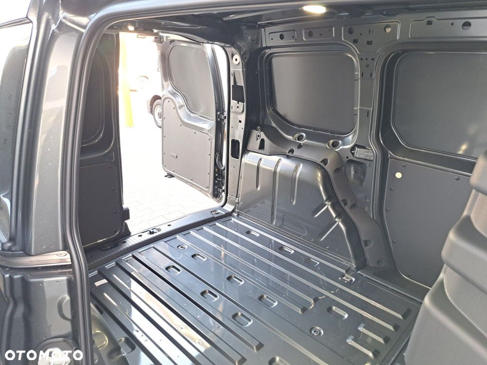 Volkswagen Caddy - 10