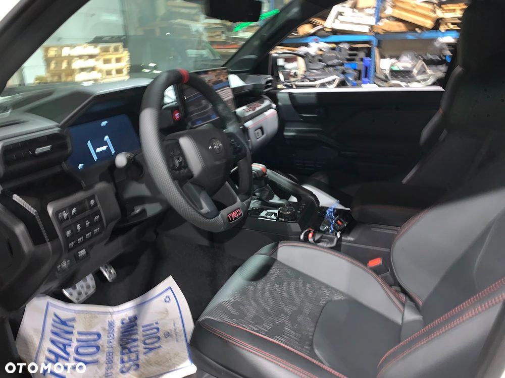 Toyota Tacoma - 35