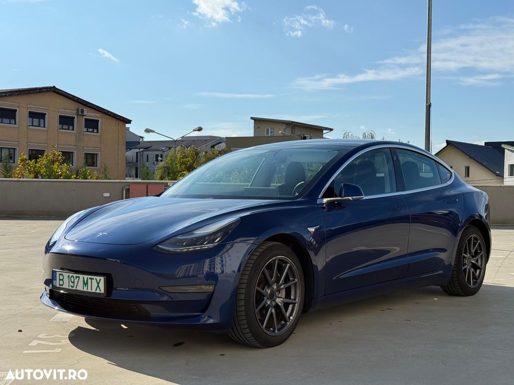 Tesla Model 3 - 2