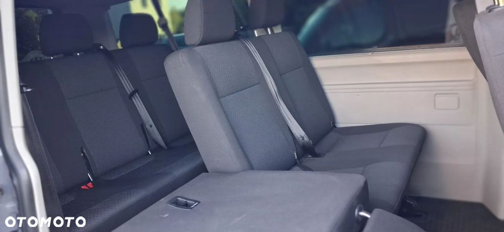 Volkswagen Caravelle - 7