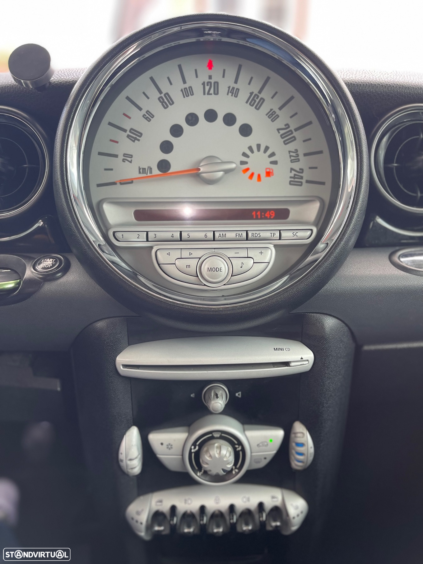 MINI 3 Portas Cooper D - 19