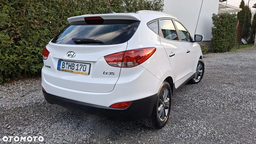 Hyundai ix35 1.6 2WD Fifa World Cup Edition - 4
