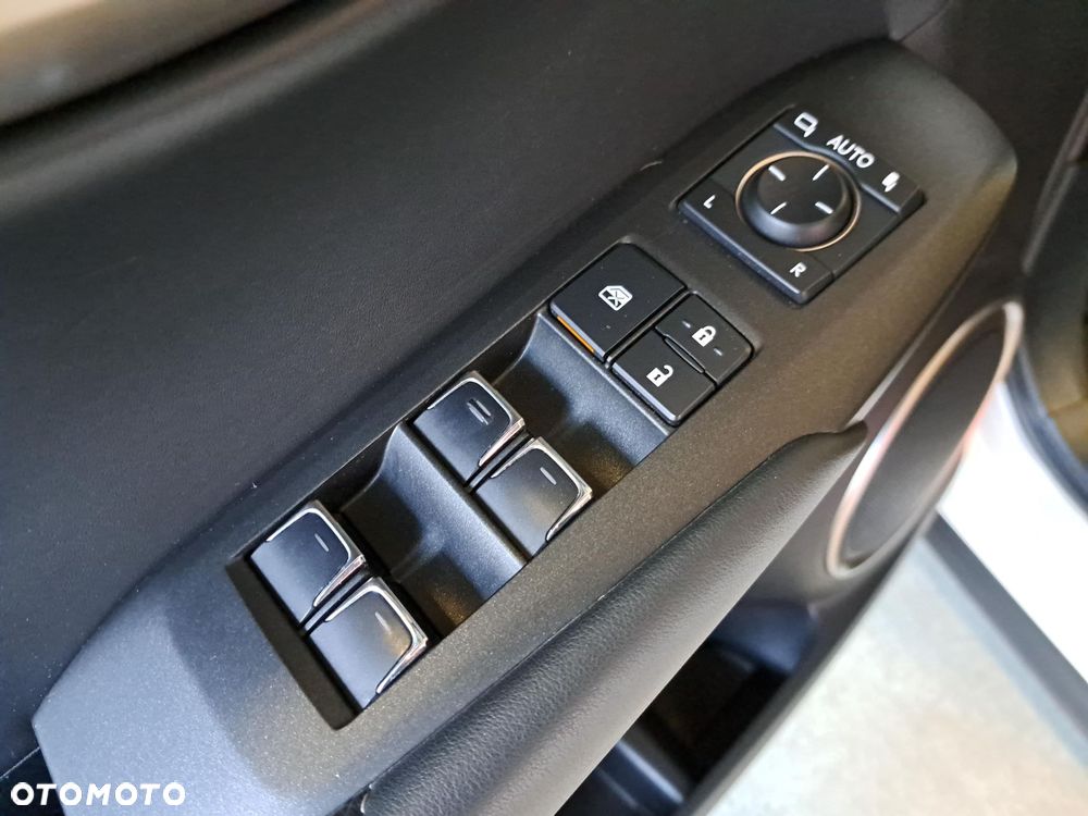 Lexus NX 300h Business Edition AWD - 32