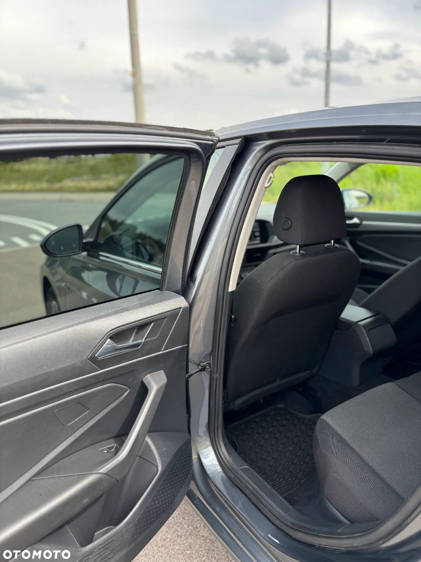 Volkswagen Jetta - 11