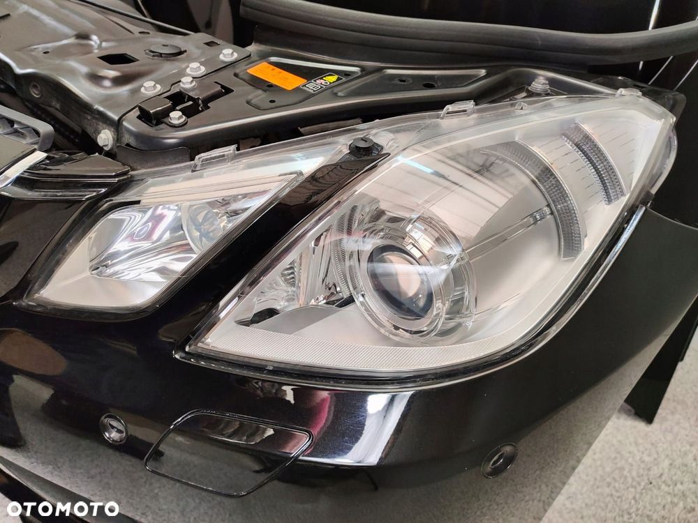 MERCEDES W207 AMG ZDERZAK WZMOCNIENIE CHŁODNICE LAMPY 197 - 8