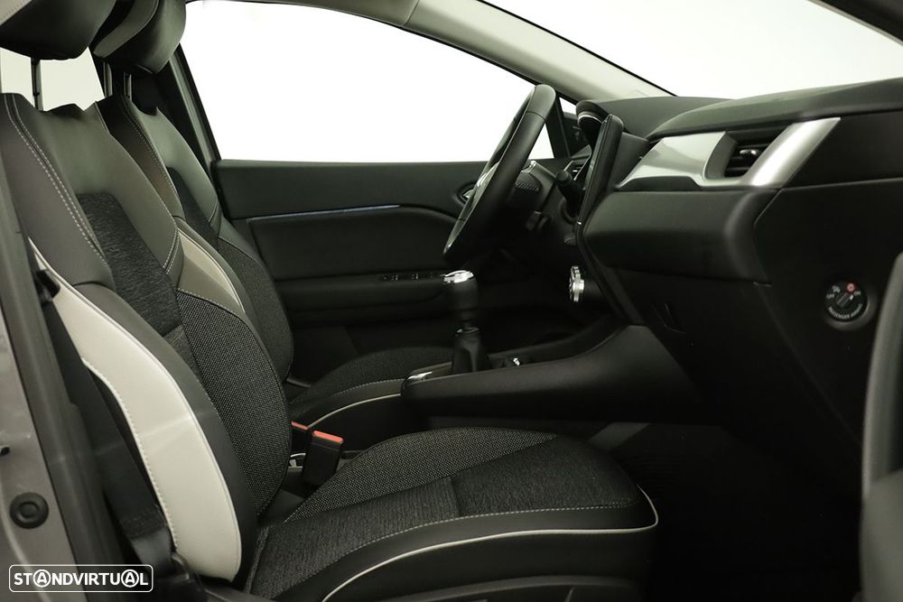 Renault Captur 1.0 TCe Techno Bi-Fuel - 23