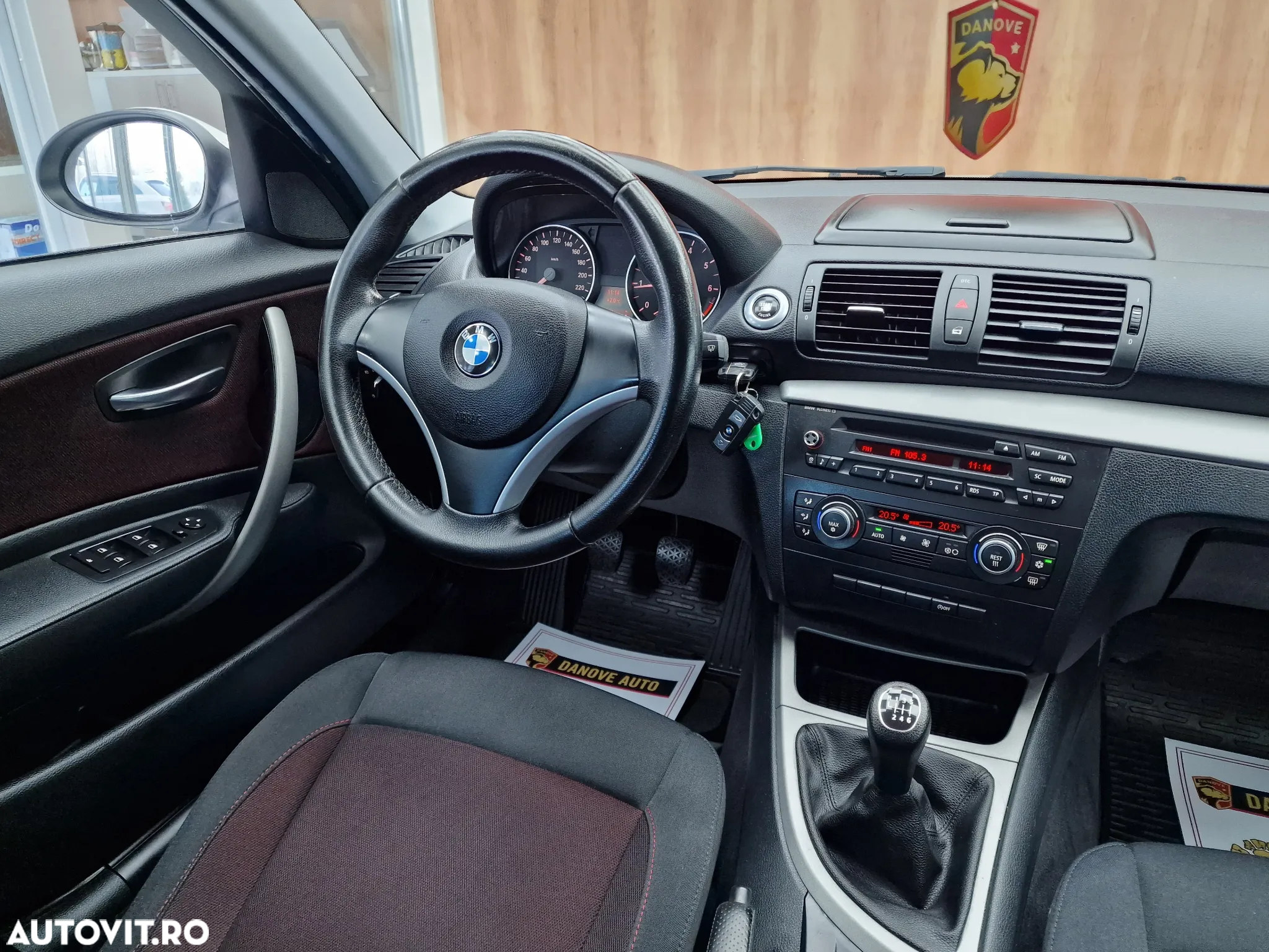 BMW Seria 1 118i - 16