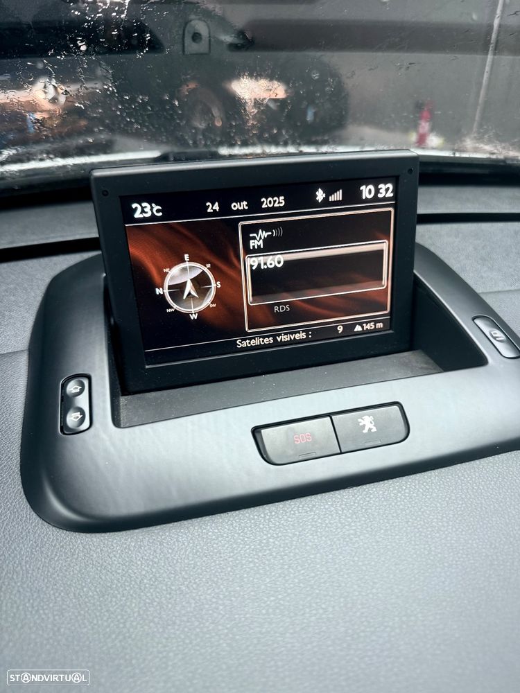 Peugeot 3008 2.0 HDi Hybrid4 99g - 30