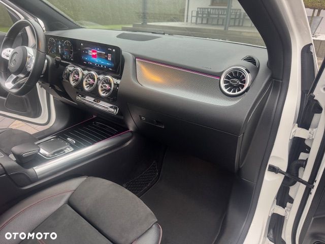 Mercedes-Benz Klasa B - 24