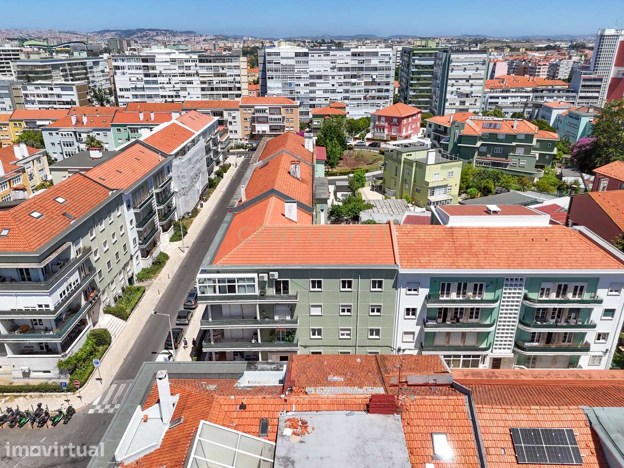 Último Piso Renovado com Exposição Sul numa das Localizações Mais Pres - Grande imagem: 2/25