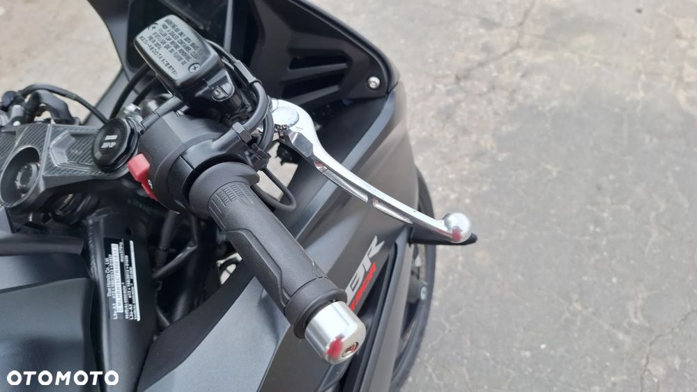 Honda CBR - 26