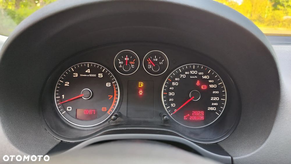 Audi A3 Sportback 1.6 Attraction - 32