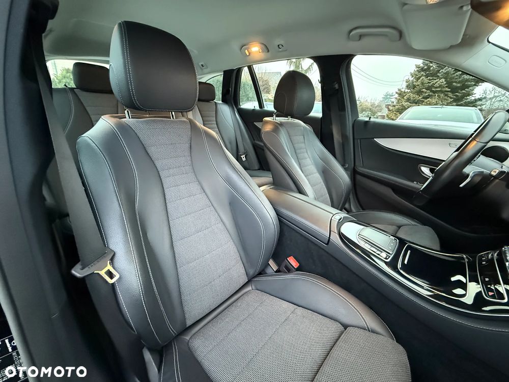 Mercedes-Benz Klasa E 300 de 9G-TRONIC Avantgarde - 35