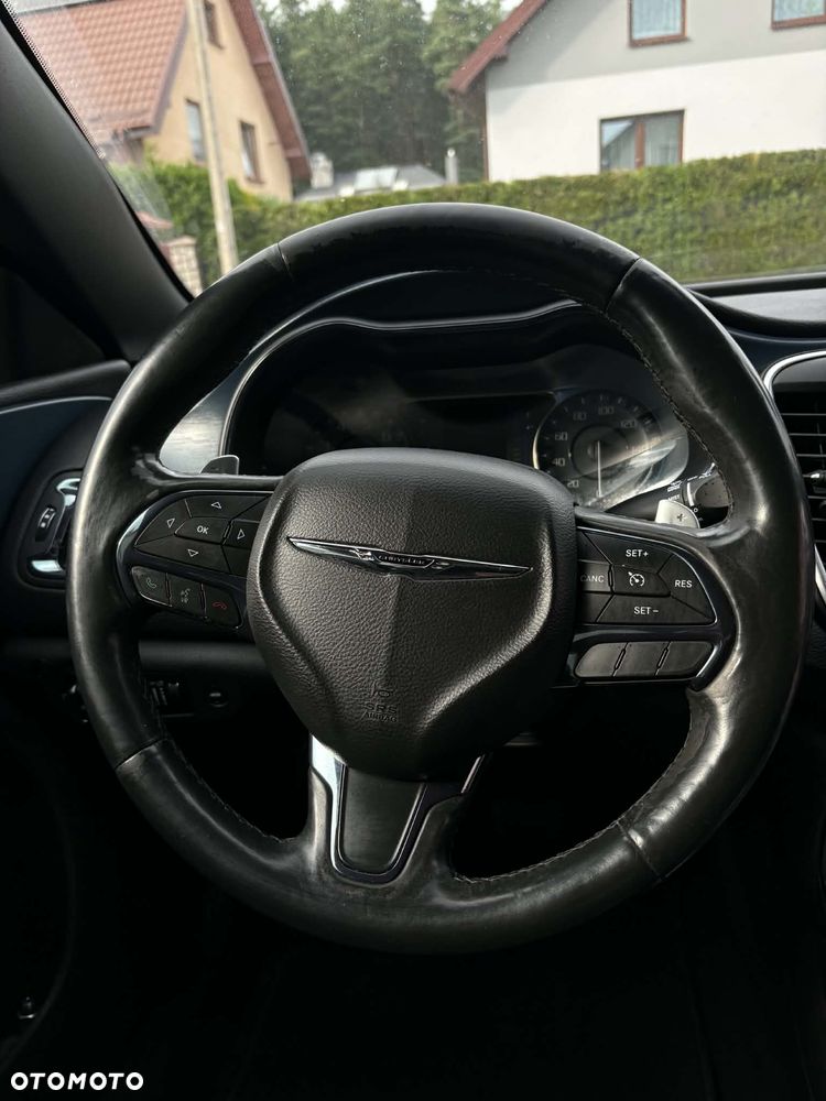 Chrysler 200 - 21