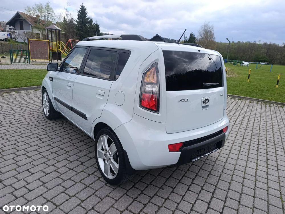 Kia Soul - 10