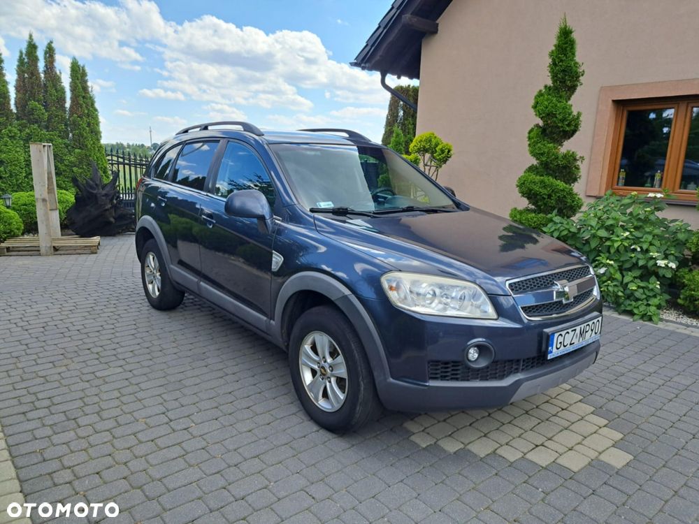 Chevrolet Captiva 2.4 LS 5os - 11