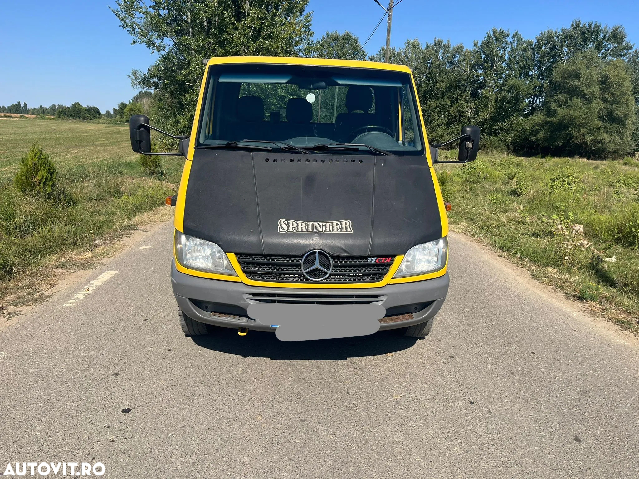 Mercedes-Benz Sprinter - 2