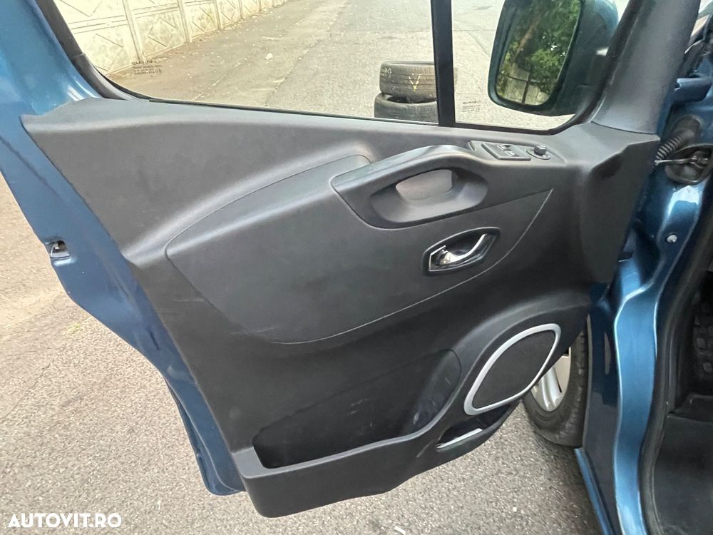 Opel Vivaro - 17