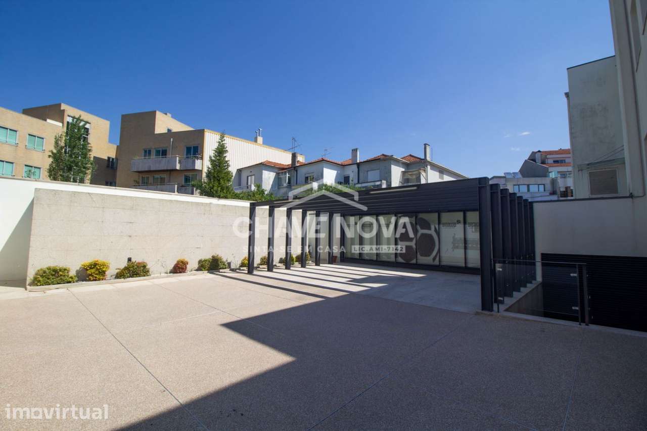 Moradia Isolada V3 c/ Jardim e Terraço no Porto - Grande imagem: 5/25