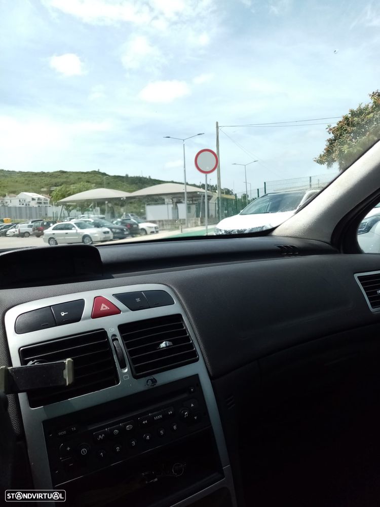 Peugeot 307 SW 1.6 HDi Cuir - 6