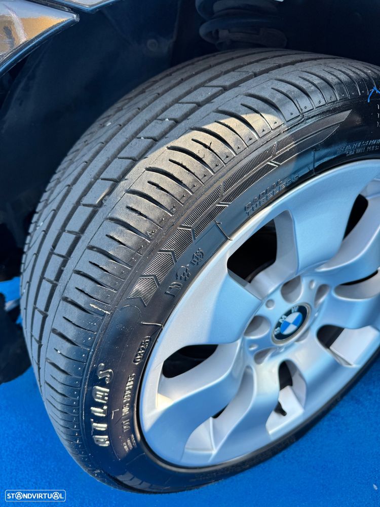 BMW 320 d Navigation Sport - 8