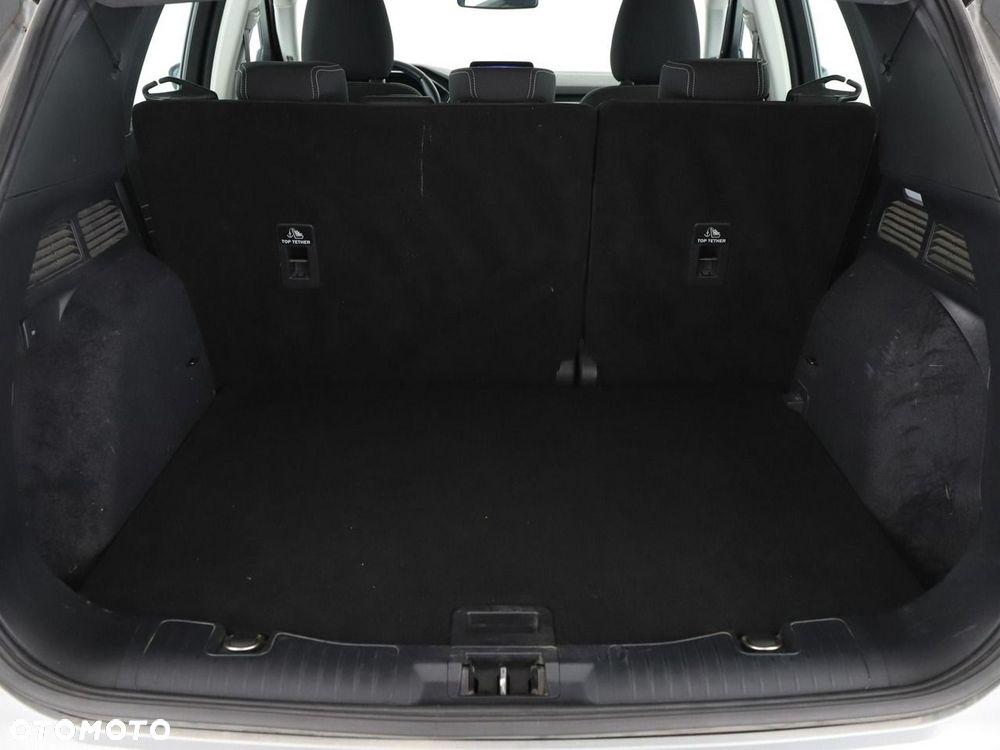 Ford Kuga 2.0 TDCi 4x2 Titanium - 21