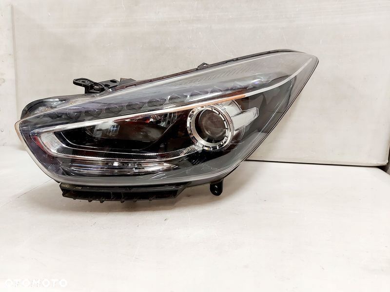 hyundai i40 lift lampa lewy przód lewa przednia reflektor uk 92101-3zxxx - 2