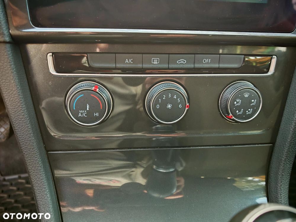 Volkswagen Golf 1.0 TSI OPF Comfortline - 8