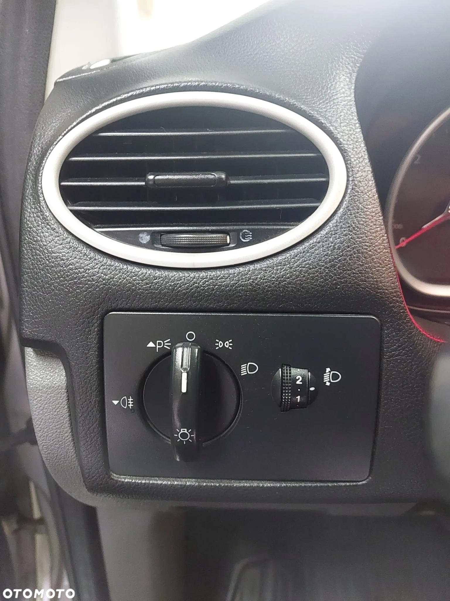 Ford Focus 1.6 TDCi Ambiente - 9
