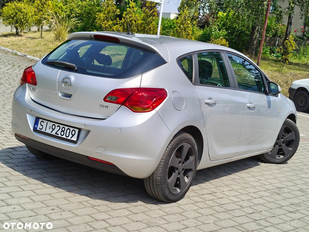Opel Astra 1.7 CDTI Cosmo - 2