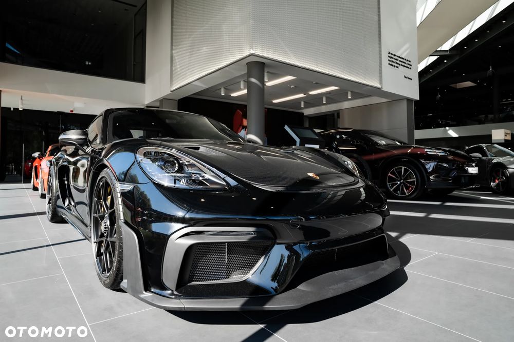 Porsche 718 Cayman GPF GT4 RS PDK - 4
