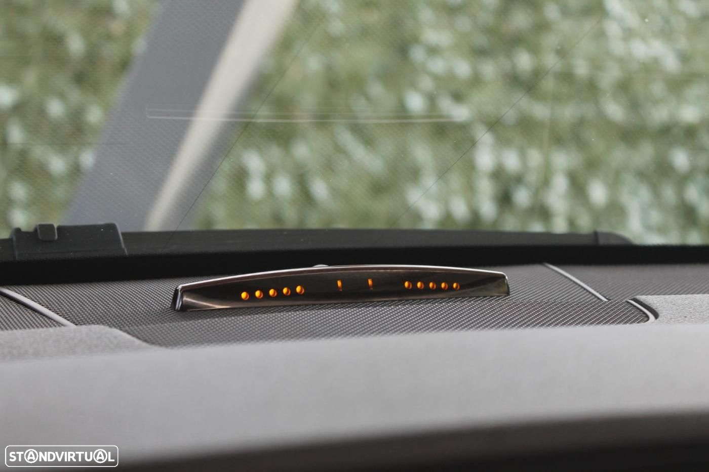 Mercedes-Benz E 250 CGi Avantgarde BlueEfficiency Auto - 29