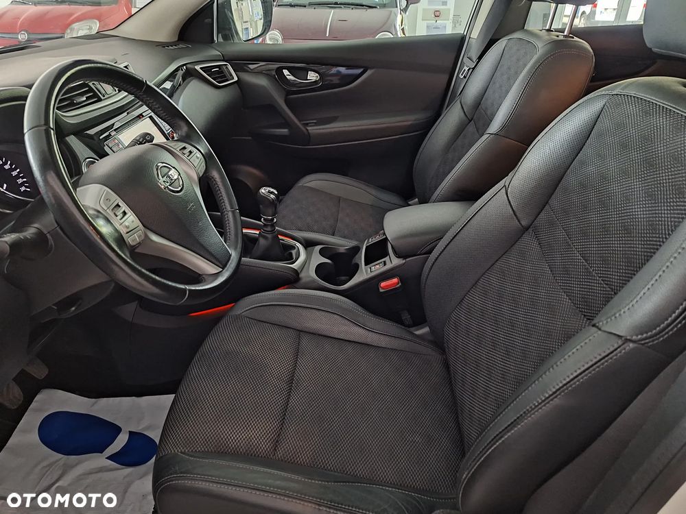 Nissan Qashqai 1.6 DIG-T Tekna - 15