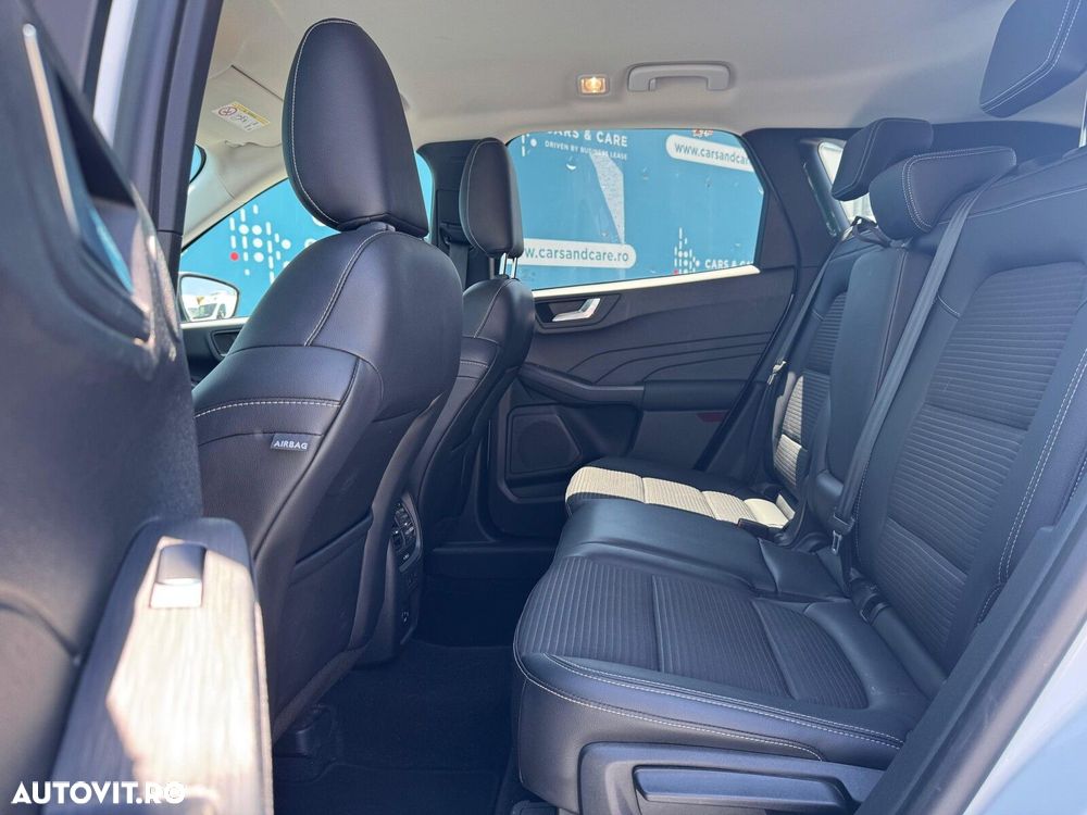 Ford Kuga - 10