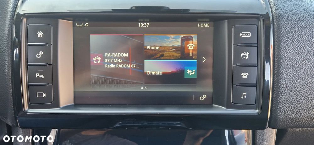 Jaguar F-Pace - 25